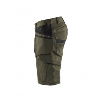 1494 Short maintenance avec poches flottantes